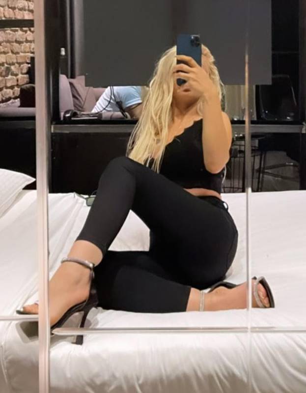 Avrupa Yakası Escort Gülşen İle Tutkunun Keyfini Çıkarın